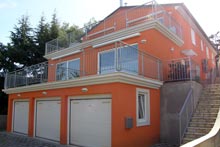 Kuće Crveni Vrh