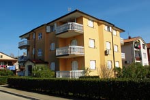 Stanovi Umag
