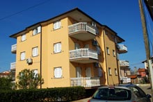 Stanovi Umag